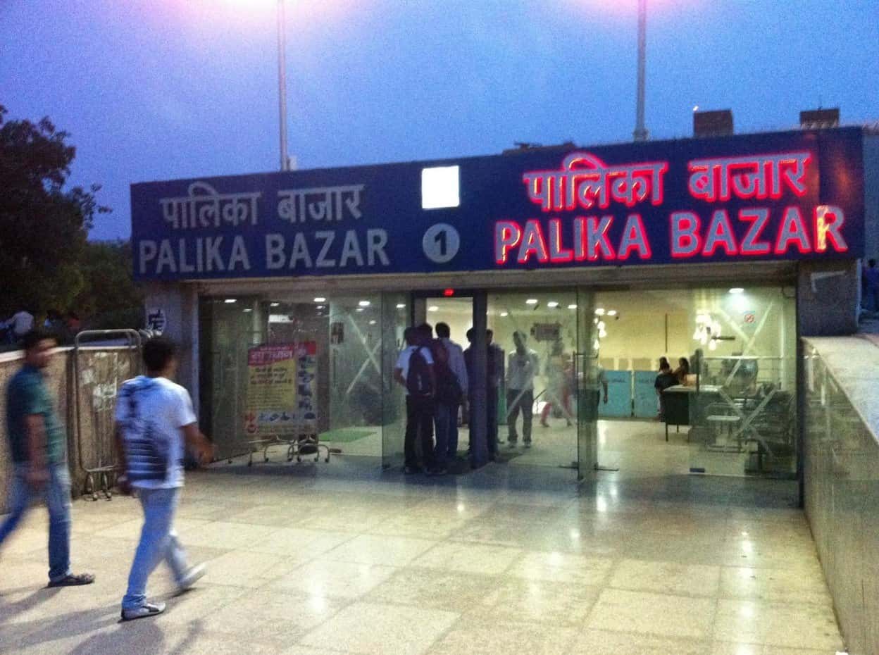 Best markets in Delhi Palika Bazar